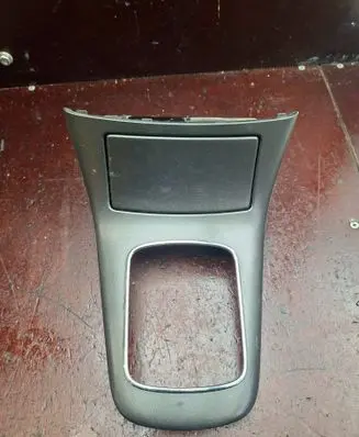 Toyota Avensis T250 Ashtray (front) 