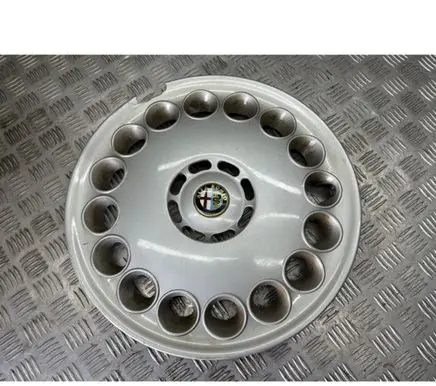 Alfa Romeo 156 R15 wheel hub/cap/trim 60614531