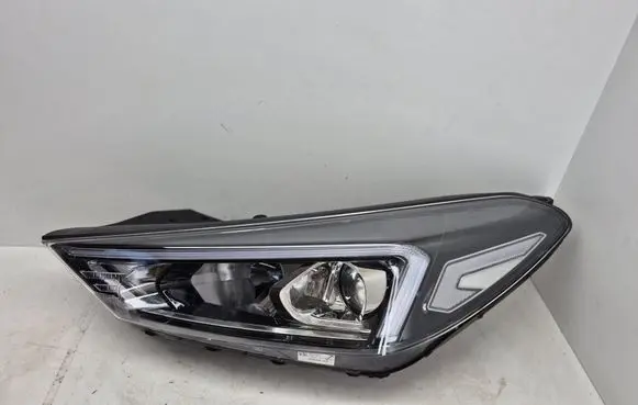 Hyundai Tucson TL Headlight/headlamp 92101D7610 D792111A10