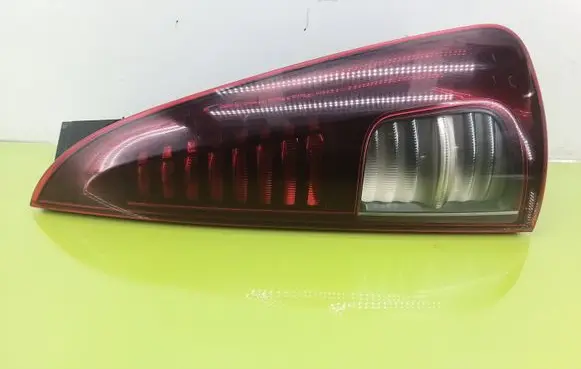 Renault Espace IV Rear/tail lights 8200394724