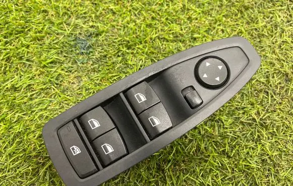 Electric window control switch