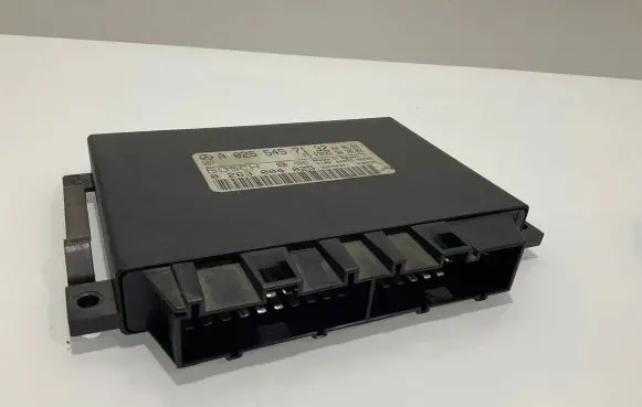 Mercedes-Benz E W211 Parking PDC control unit/module A0255457132 39E00351 0263004025