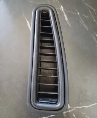 Audi Q7 4L Dash center air vent grill 4L0819985 P0110575