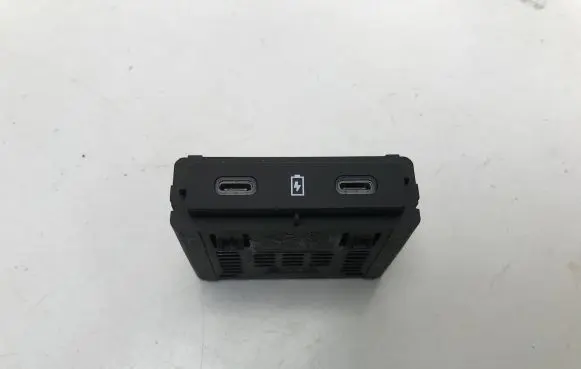 USB socket connector