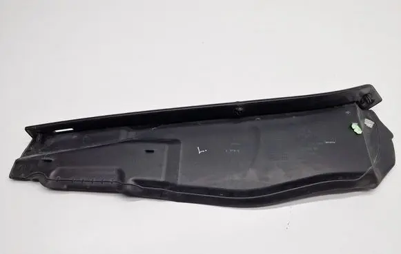BMW X1 F48 F49 Fender end trim 51767329399 60829010 7329399