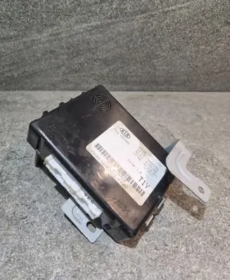 KIA Optima Central body control module 954002T550