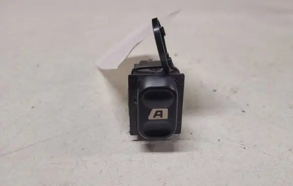 Citroen Berlingo Electric window control switch 10228