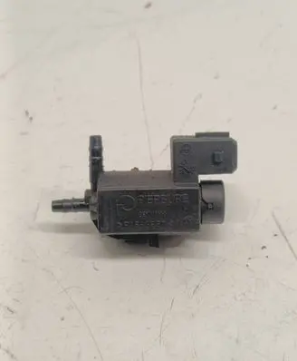 BMW 5 F10 F11 Vacuum valve 702318