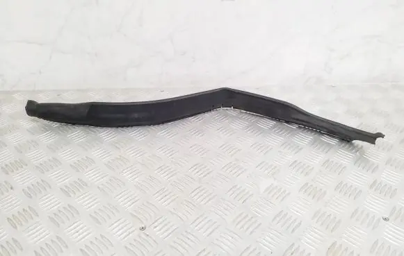 Mercedes-Benz C W204 Engine compartment rubber A2046280898