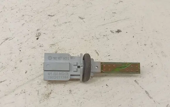 Volkswagen Touareg II Interior temperature sensor 1K0907543E 6PT00784306 1802111744