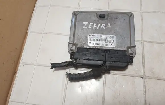 Opel Zafira A Engine control unit/module 0281010268 010529 28SA4802