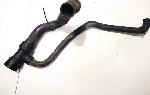 Volkswagen PASSAT B5 Engine coolant pipe/hose 8d0121055p