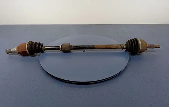 Nissan Note (E11) Front driveshaft