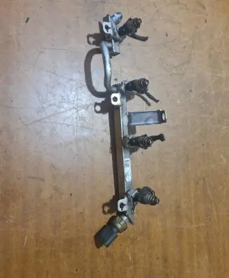 Volkswagen PASSAT B7 Fuel injectors set 03C133317A