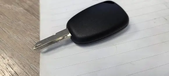 Opel Vivaro Ignition key/card 