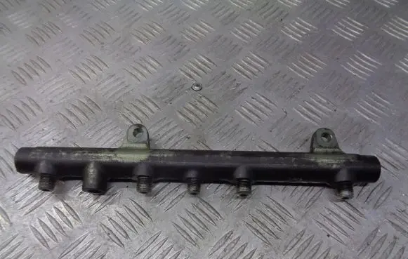 Renault Scenic I Fuel main line pipe 7700111013