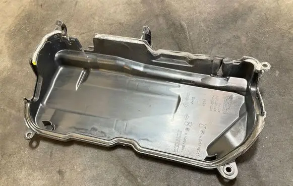 Renault Trafic III (X82) Engine cover (trim) 175B16051R 175B14183R