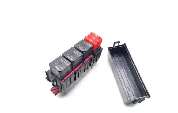 Chrysler 300 - 300C Fuse module 04848879AA