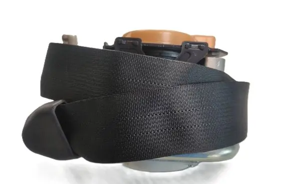 Mazda CX-7 Front seatbelt C9587N