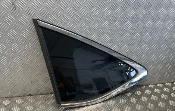 Honda CR-V Rear side window