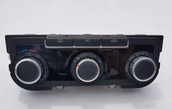Volkswagen Golf VI Climate control unit