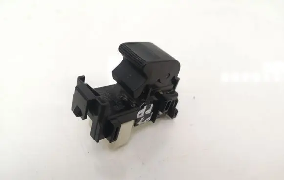 Toyota Auris 150 Electric window control switch 1928298