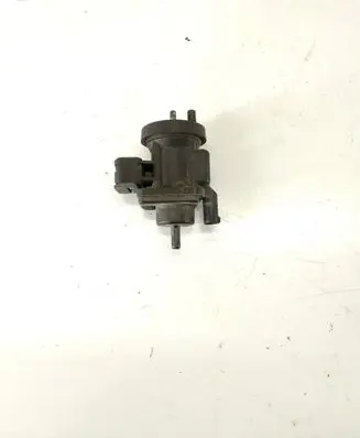 Mercedes-Benz E W211 Turbo solenoid valve 4715396