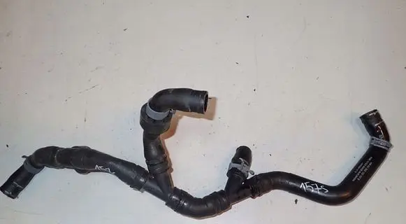 Volkswagen PASSAT B8 Engine coolant pipe/hose 3Q0122157S