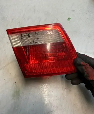 BMW 3 E46 Tailgate rear/tail lights 8368759