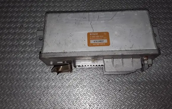 Audi 80 90 S2 B4 ABS control unit/module 0265100037 443907379C