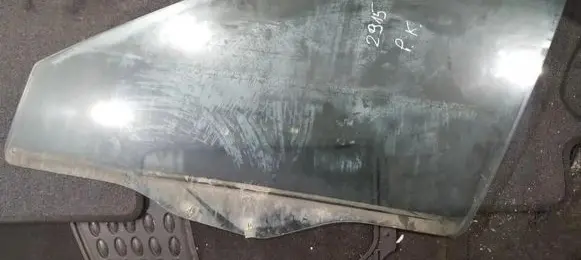 Mitsubishi Galant Front door window glass four-door