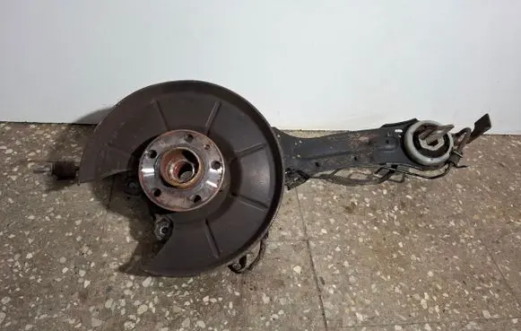 Volvo V60 Rear wheel hub 6G912K317A