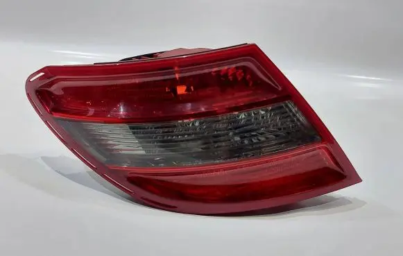 Mercedes-Benz C W204 Rear/tail lights A2048202964