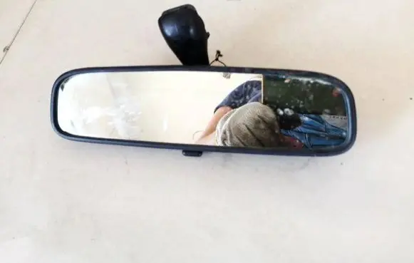 Hyundai Santa Fe Rear view mirror (interior) e4022143