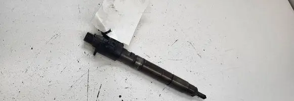 Volvo XC60 Fuel injector 31272690