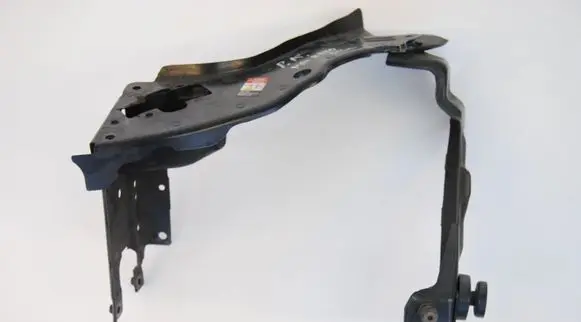 Mercedes-Benz E W211 Headlight/headlamp mounting bracket 