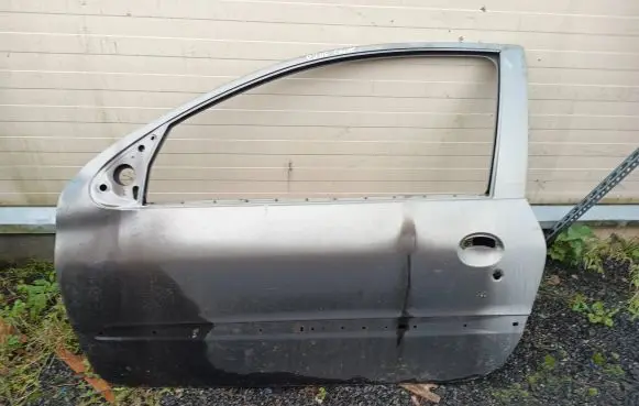 Door (2 Door Coupe)