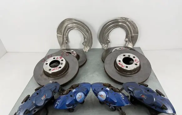 BMW 1 F20 F21 Brake discs and calipers set 34116799465 34116799466 34206898719