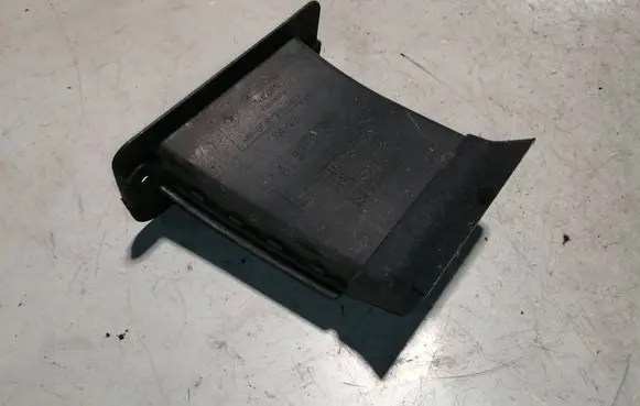 BMW 5 F10 F11 Brake cooling air channel/duct 7185167 51757185167