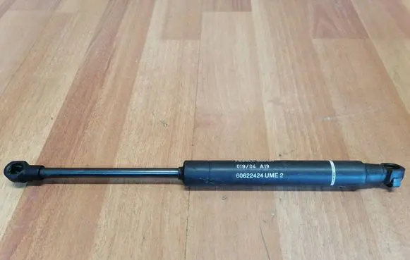 Alfa Romeo 166 Tailgate/trunk strut/damper 60622424