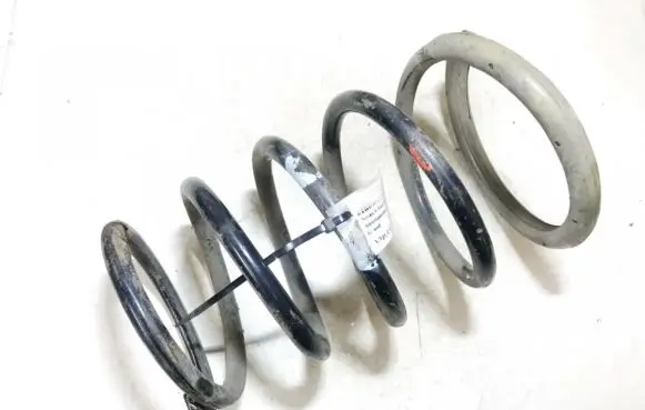 Nissan X-Trail T30 Rear coil spring