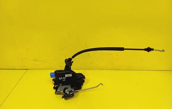 Audi A3 S3 8P Rear door lock 4E0839015