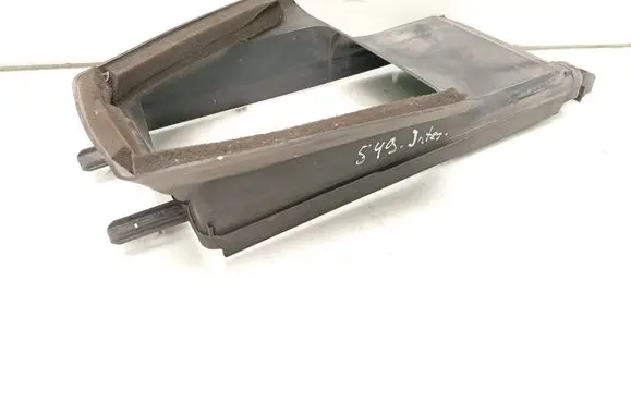Ford Focus Intercooler air channel guide BM518121AF