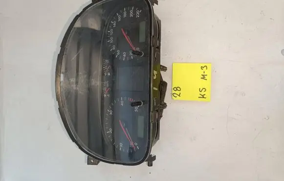 Volkswagen Transporter - Caravelle T4 Speedometer (instrument cluster) 7D0920802Q