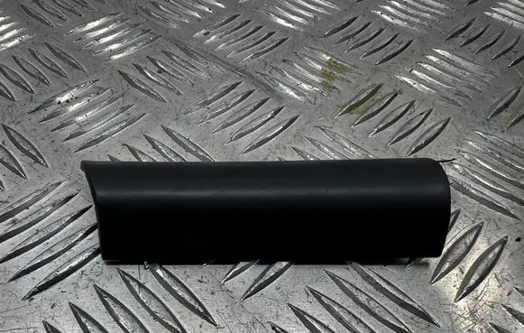 Volvo V50 Other front door trim element 8679684 3865