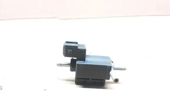 Vacuum valve