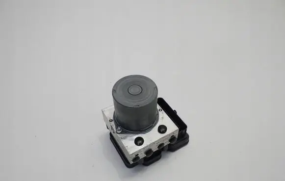 Volvo XC40 ABS Pump 32281471