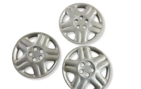 Toyota Avensis T220 R15 wheel hub/cap/trim 4260205080B