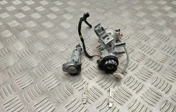 Skoda Octavia Mk3 (5E) Ignition lock 1K0905851 5Q0905865 5E0837167A
