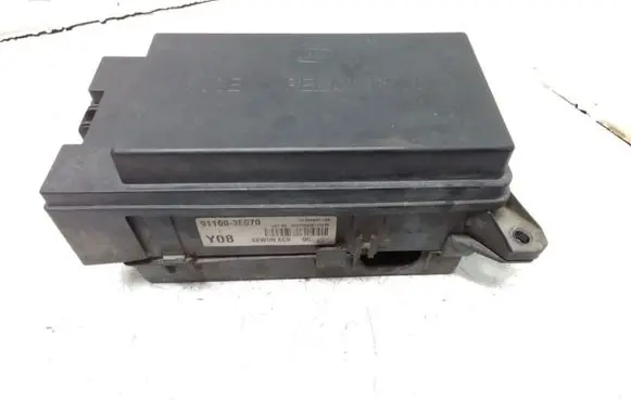 KIA Sorento Fuse module 911603E070 10040607128